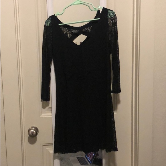 Dress - Picture 1 of 2